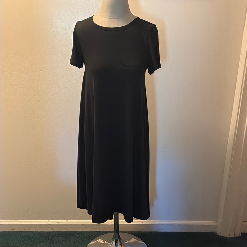 LuLaRoe Black Carly XS